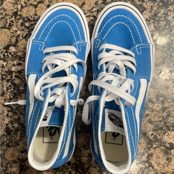 Vans - Picture 14 of 15